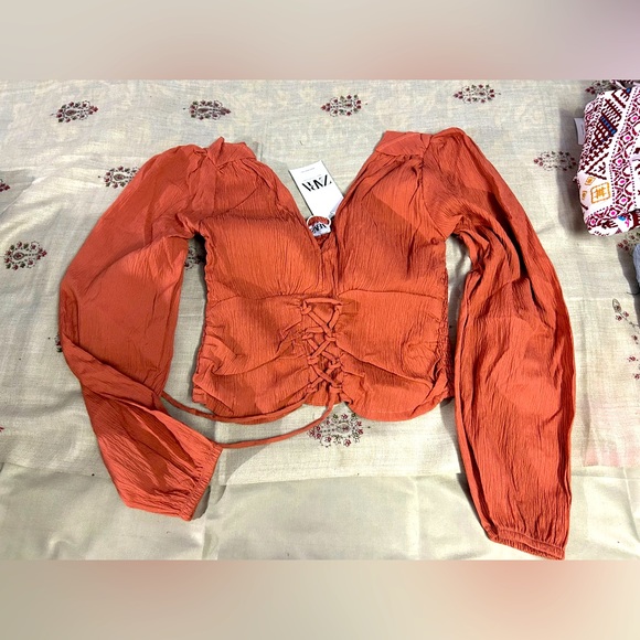 Zara Tops - Zara top - new with tags